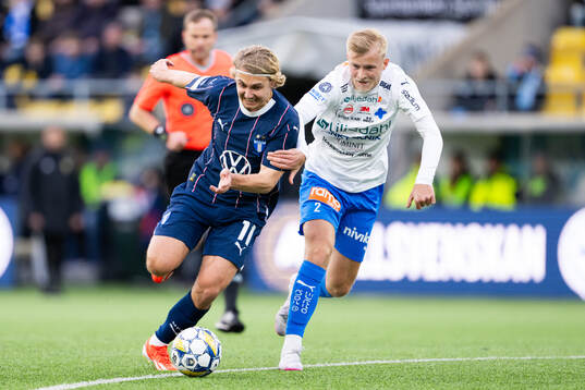 Malmö FFs Sebastian Nanasi och Värnamos Johan Rapp