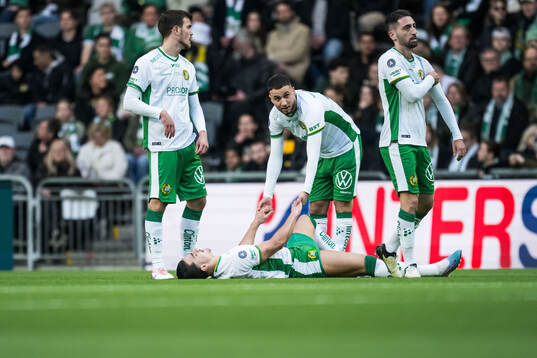 Hammarbys Jusef Erabi har ont