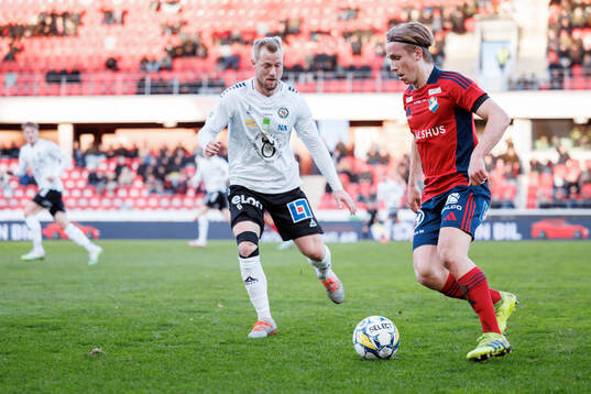 Örebros Sebastian Crona och Östers David Seger