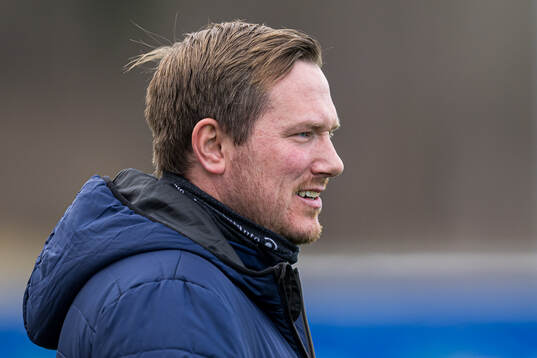 Joakim Dragsten, head coach of Lyn, ahead of the Toppserien football match between Lyn and LSK Kvinner on April 19, 2024 in Oslo.