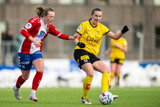 Cornelia Remme Fladberg of Lyn and Tonje Erikstein LSK Kvinner