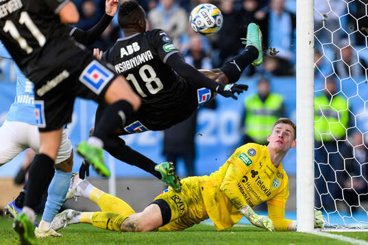 Västerås Mattéo Alrich Mawulé Ahlinvi och Johan Brattberg