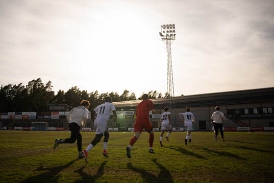 Spelarna joggar ner