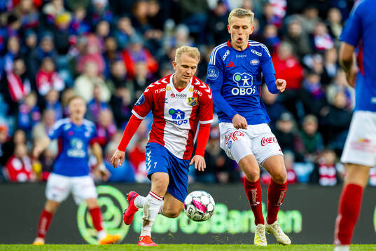 Henrik Kristiansen of Lyn and Elias Hagen of Vålerenga