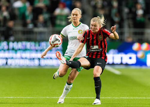 Hammarbys Alice Carlsson och Brommapojkarnas Ellen Toivio