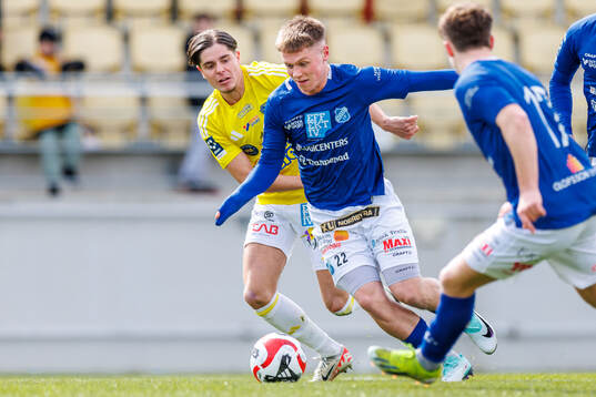 Falkenbergs Isaac Shears och Norrbys Teo Helge