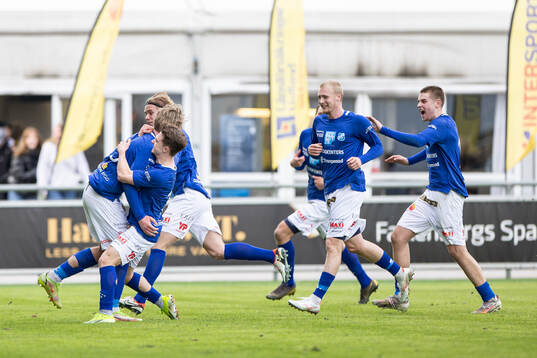 Norrbys spelare jublar