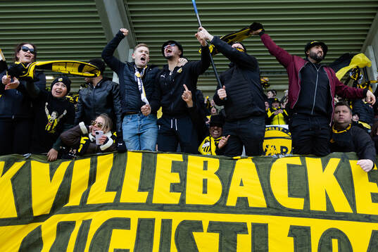 Häckens klack jublar efter 1-1