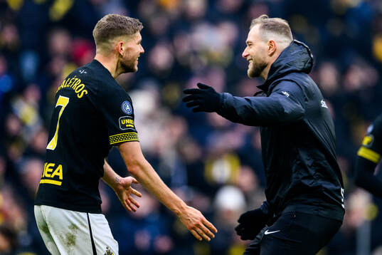 AIKs Anton Salétros och John Guidetti jublar