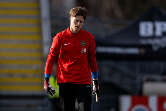 Brommapojkarnas målvakt Filip Sidklev