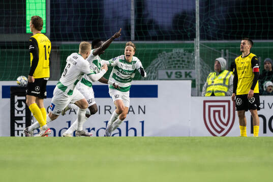 Västerås Ibrahim Yalatif Diabate jublar efter 2-1