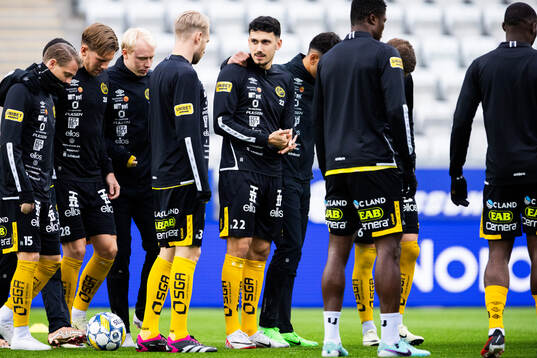 Elfsborgs Dion Krasniqi på uppvärmningen