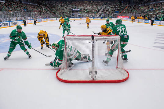 Skellefteås Linus Lindström och Rögles Christoffer Rifalk