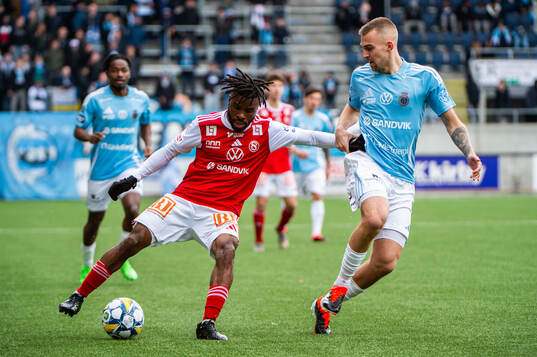 Sandvikens John Junior Igbarumah och Gefles Jesper Merbom