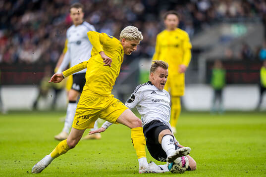 Albert Grønbæk of Bodø/Glimt and Santeri Leevi Oliver Väänänen of Rosenborg