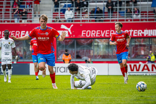 Helsingborgs Daniel Bergman och Östersunds Arquimides Ordonez
