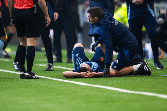 Djurgårdens Samuel Dahl har ont