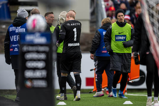 Emil Ødegaard of KFUM with an injury