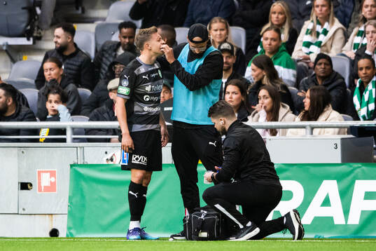 Västerås Simon Gefvert har ont