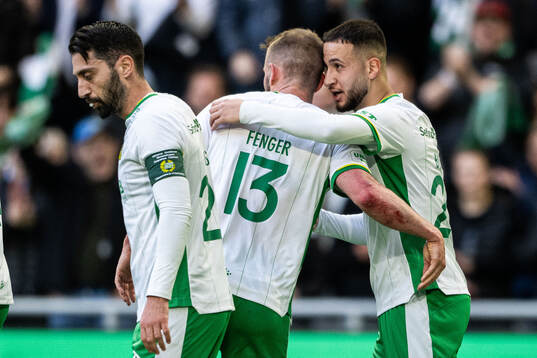 Hammarbys Abdelrahman Boudah Saidi jublar med Mads Fenger