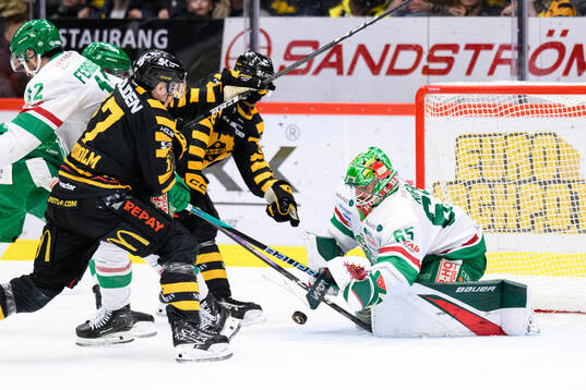 Skellefteås Pär Lindholm och Linus Lindström mot Rögles