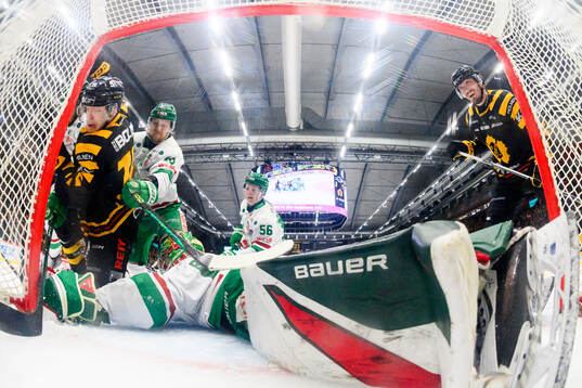 Skellefteås Linus Lindström och Rögles Rodrigo Abols