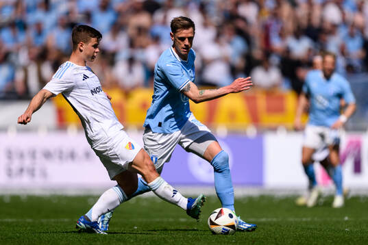 Djurgårdens Samuel Dahl och Malmö FFs Søren Rieks