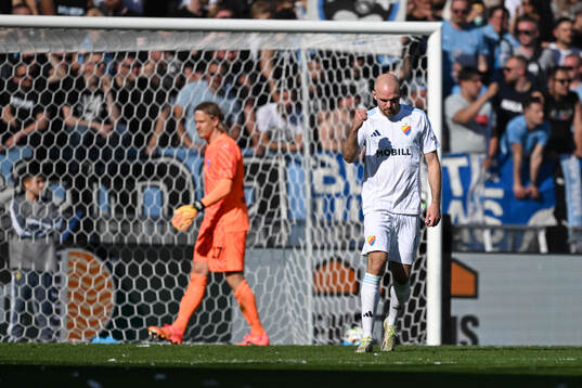 Djurgårdens Marcus Danielson jublar