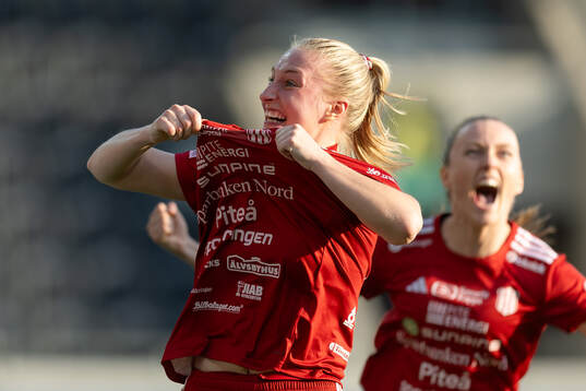Piteås Emma Viklund jublar