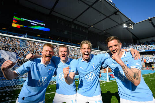 Malmö FFs Anders Christiansen, Sebastian Vinther Jørgensen, Jens Stryger Larsen och Søren Rieks jublar