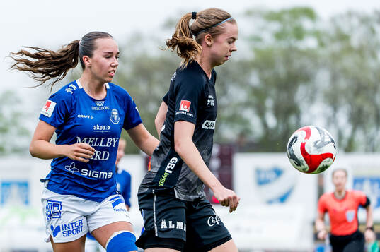 Trelleborgs Athinna Persson Lundgren och Växjö DFFs Elin Nilsson