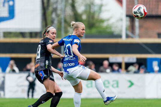 Växjö DFFs Larkin Russel och Trelleborgs Lova Sternfeldt