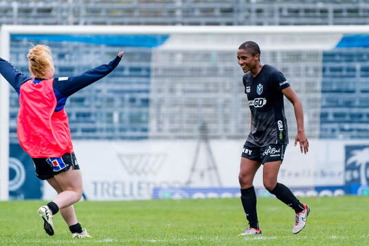 Växjö DFFs Eva Dessislava Dupuy jublar