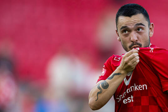 Niklas Castro of Brann celebrates
