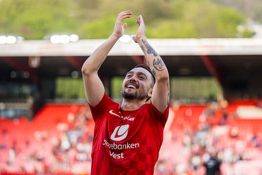 Niklas Castro of Brann celebrates