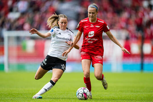 Ine Strømstad Berre of Rosenborg and Joanna Maria Tynnilä