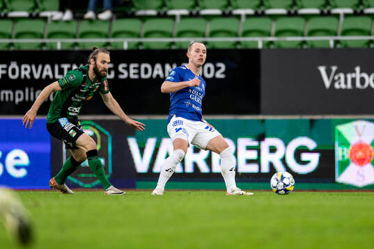 Varbergs Oskar Sverrisson och Trelleborgs Pierre Dahlin