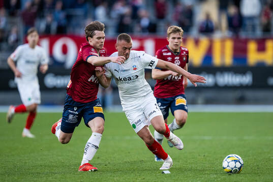 Örgrytes Linus Tagesson och Helsingborgs Dennis Olsson