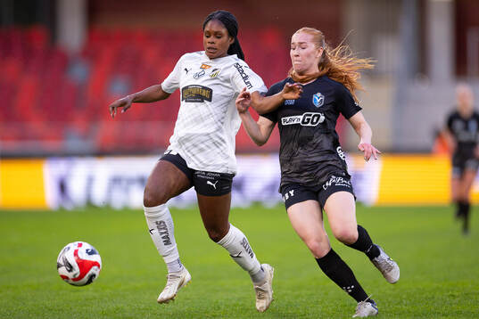 Häckens Ishata Jasmine Hamid och Växjö DFFs Tilde