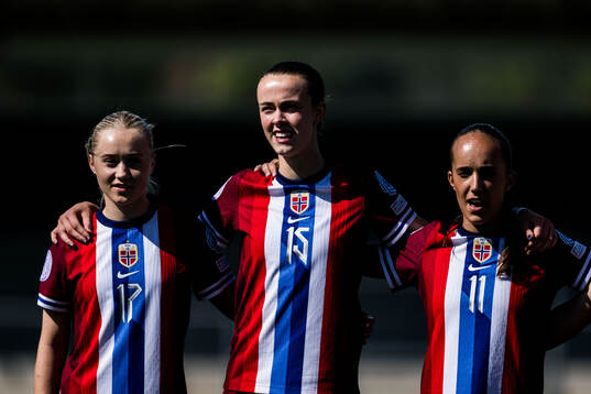 Tommine Enger, Elle Ulstein and Estella Turflinger of Norway ahead of the UEFA European Women’s Under-17 Championship match between Norway and France on May 8, 2024 in Malmö. 