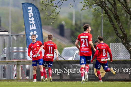 Tvååkers Oliver Brynéus jublar efter 2-0
