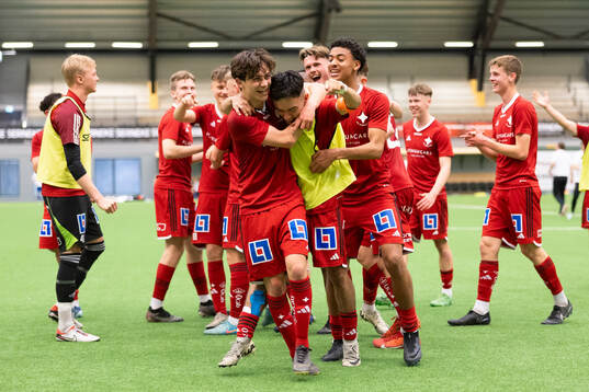 IFK Norrköpings spelare jublar