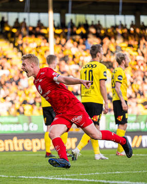 Sivert Heltne Nilsen of Brann celebrates