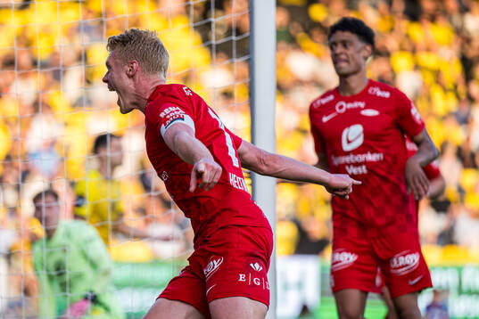 Sivert Heltne Nilsen of Brann celebrates