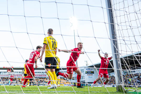 Sivert Heltne Nilsen of Brann celebrates