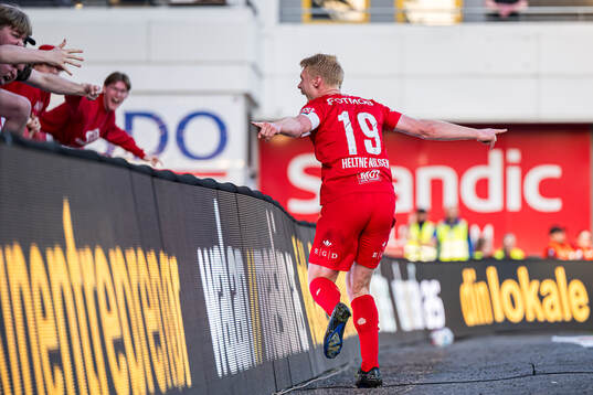 Sivert Heltne Nilsen of Brann celebrates