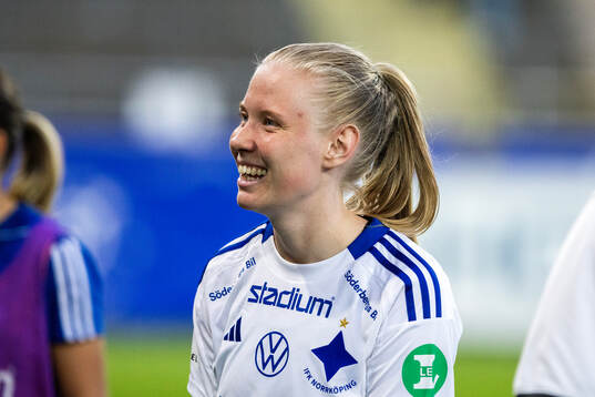 IFK Norrköpings Elin Rombing jublar
