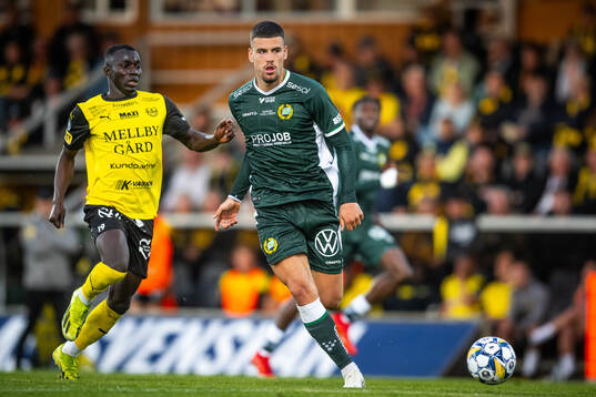 Mjällbys Abdoulie Manneh och Hammarbys Edvin Kurtulus