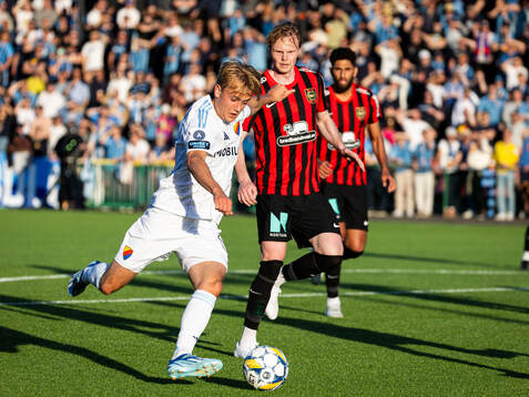 Djurgårdens Oskar Fallenius mot Brommapojkarnas Tim Waker