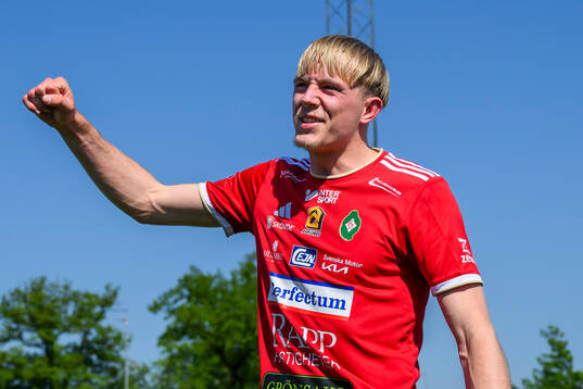 Skövde AIKs Emil Skillermo jublar